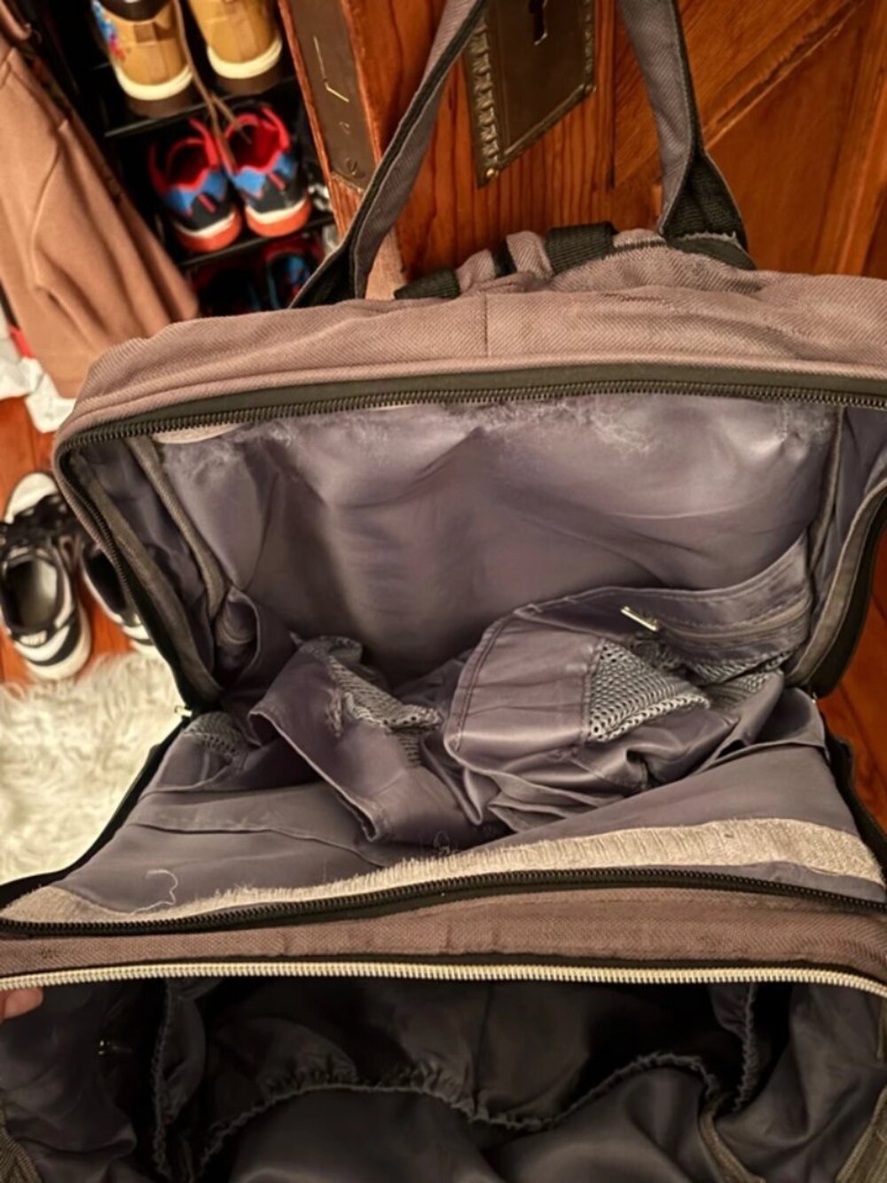 Diaper bag - Picture 3 of 3